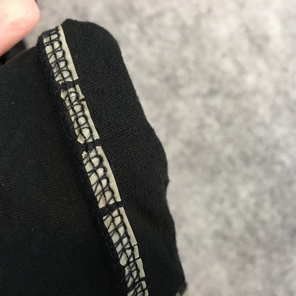 Urban Outfitters Tank Top M Scoop Neck Strappy Crossover Back Solid Black Knit - Picture 4 of 5